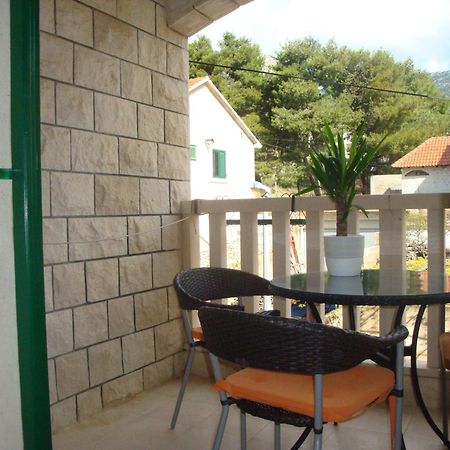 Guest House Marija Bol Bagian luar foto