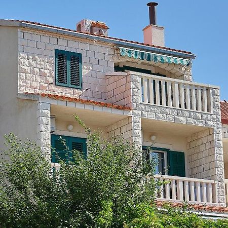 Guest House Marija Bol Bagian luar foto