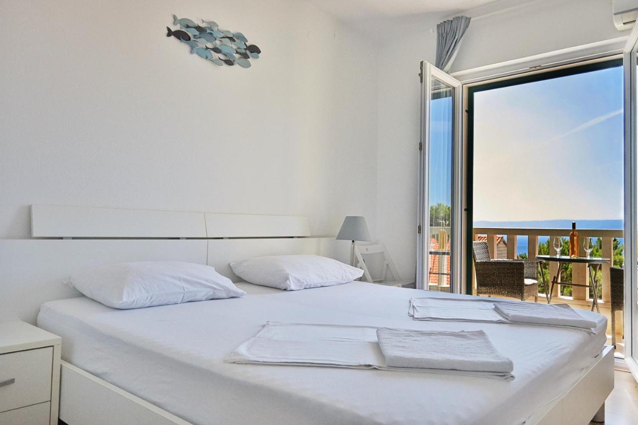Guest House Marija Bol Bagian luar foto