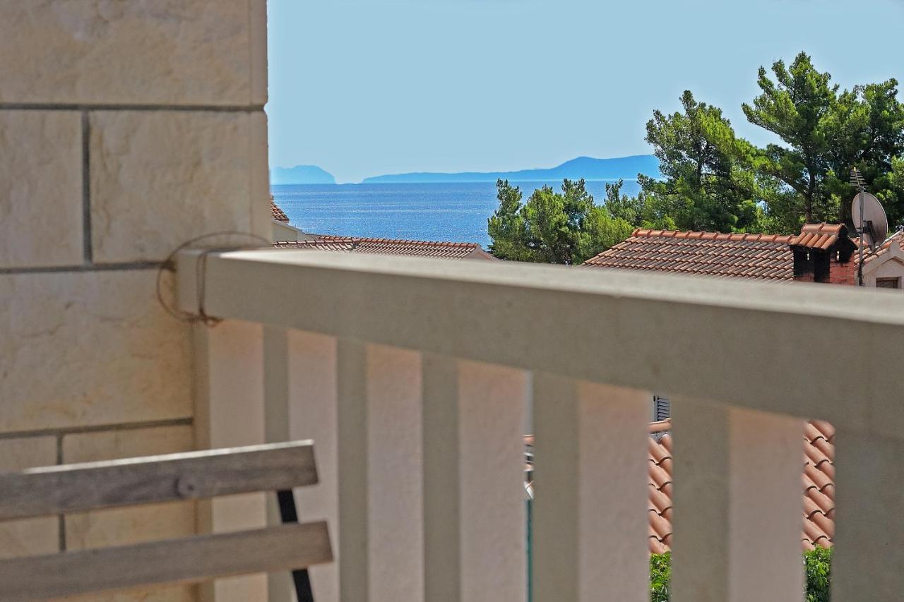Guest House Marija Bol Bagian luar foto