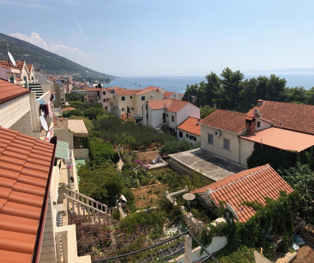 Guest House Marija Bol Bagian luar foto